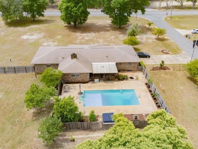 House for sale in Pace, Florida