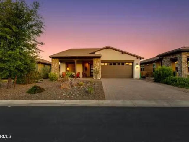 House for sale in Avondale