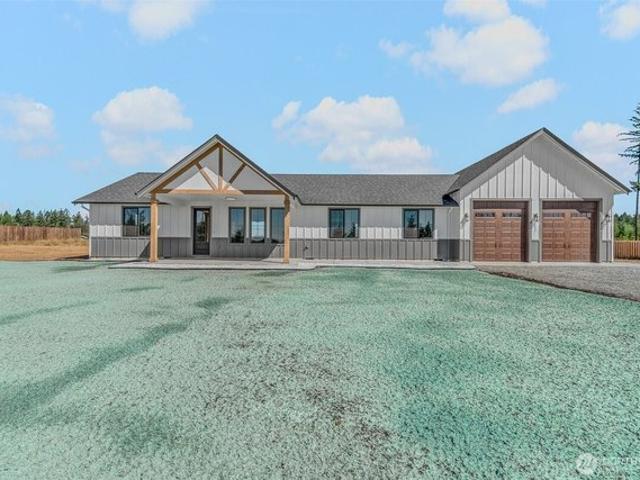 House for sale in Winlock, Washington