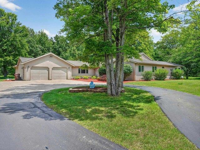 House for sale in Sanford, Michigan