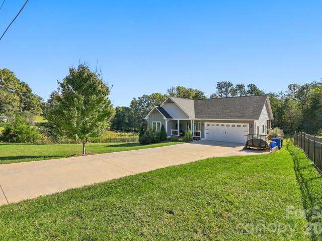 House for sale in Forest Hills, Rutherfordton