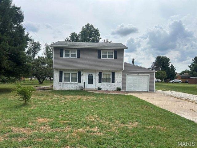 House for sale in Carrollton, Illinois