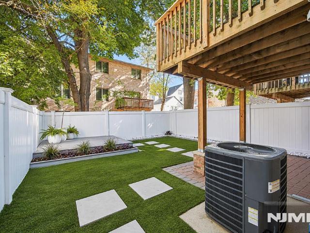 Condo for sale in Grantwood, Cliffside Park