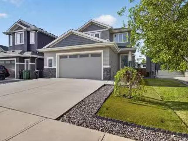 House for sale in Fort Saskatchewan, Alberta