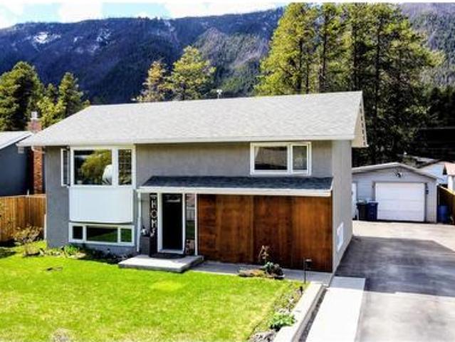 House for sale in Sparwood, British Columbia