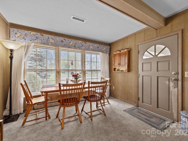 House for sale in Spruce Pine, North Carolina