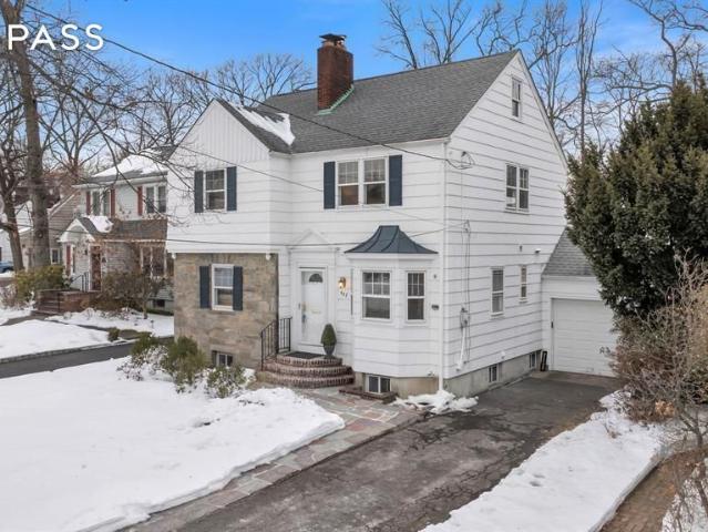 House for sale in Glen Rock, New Jersey