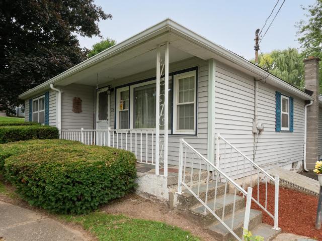 House for sale in Schodack Landing, New York