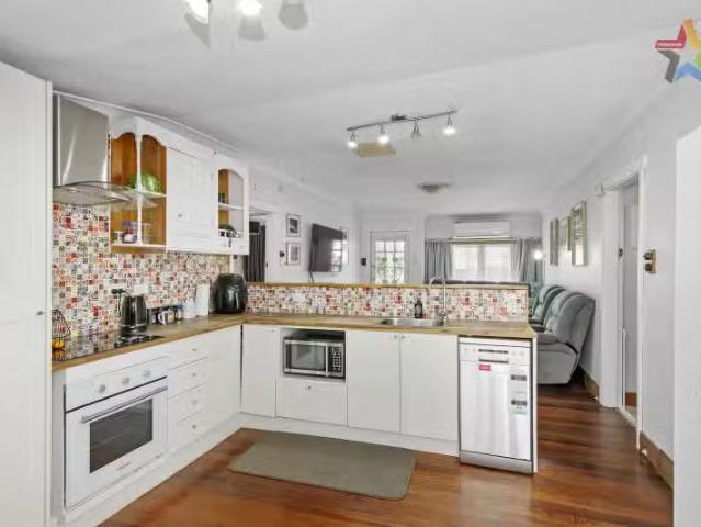 House for sale in Days Bay, Wellington