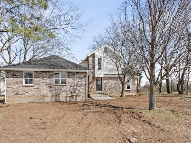 House for sale in Centerview, Missouri
