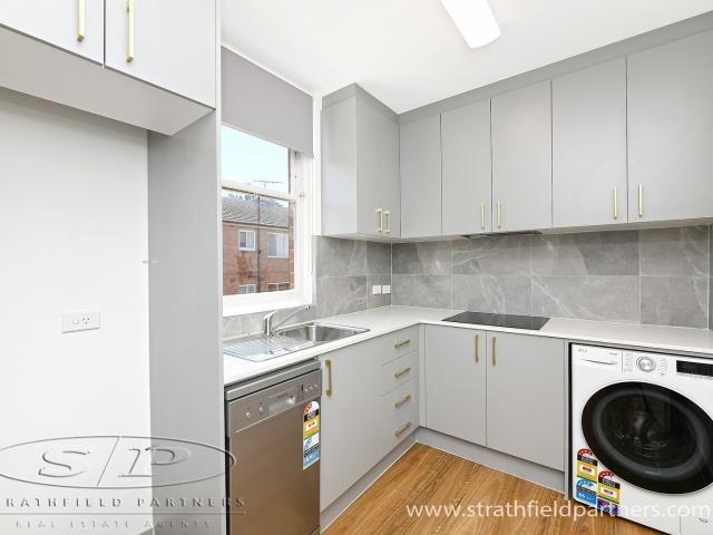 Apartment for rent in Burwood
