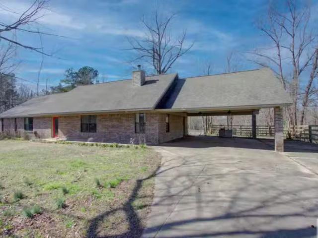 House for sale in Texarkana