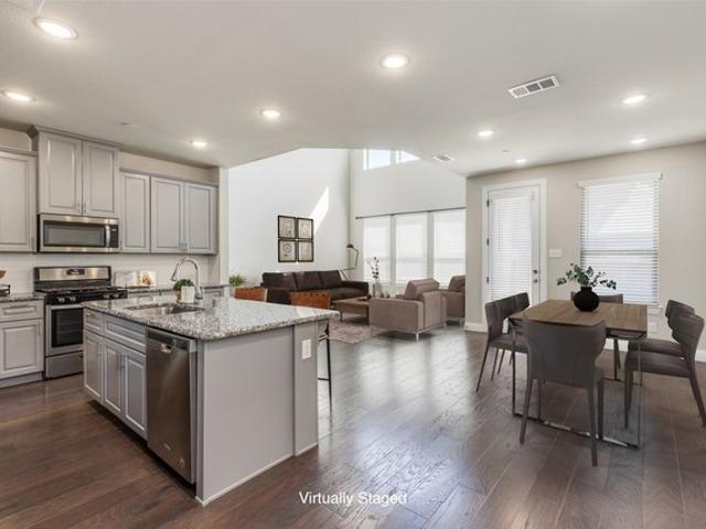 Townhouse for sale in Plano, Collin County