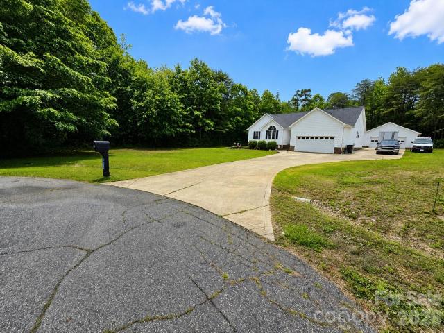 House for sale in Maiden, North Carolina
