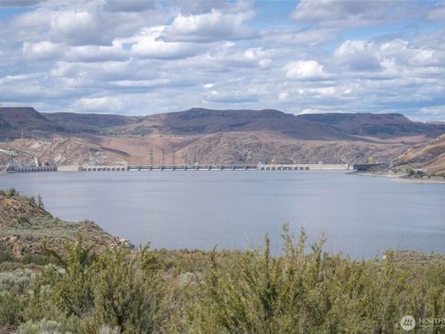 Land for sale in Grand Coulee, Washington