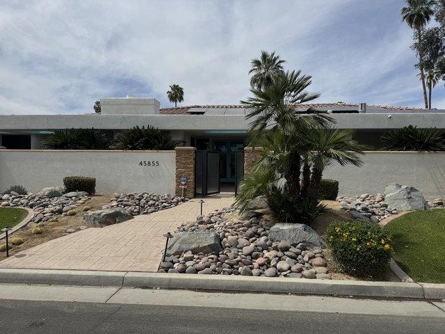 House for sale in Indian Wells, California