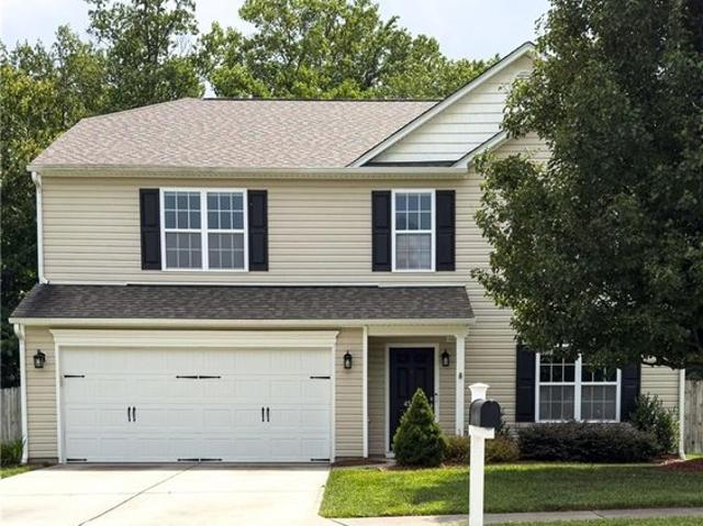 House for sale in Pfafftown, North Carolina