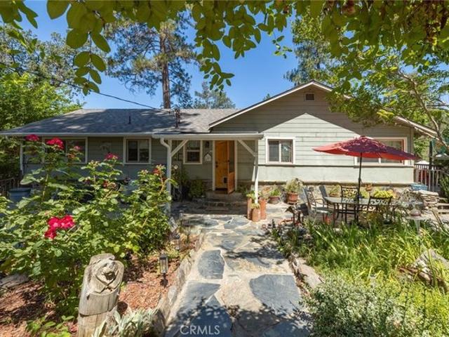 House for sale in Oakhurst, California