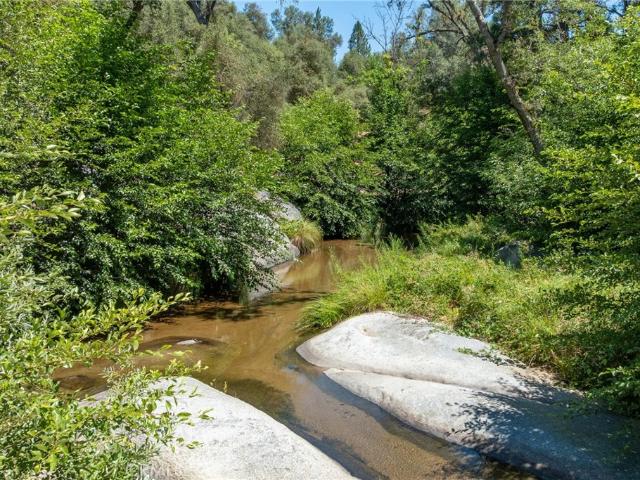 House for sale in Oakhurst, California