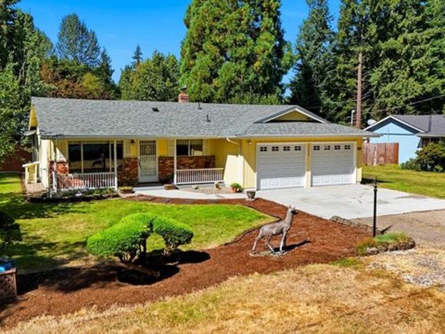 House for sale in Lyons, Linn County