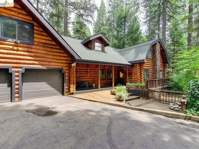House for sale in Pollock Pines, California