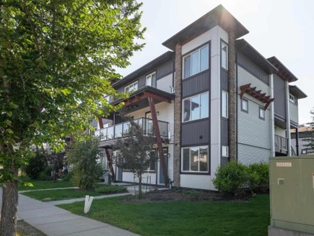 Townhouse for sale in Wedgewood, Alberta
