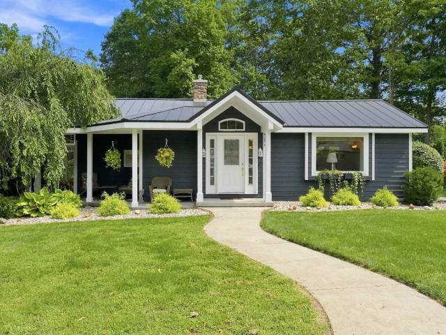 House for sale in Nappanee, Elkhart County