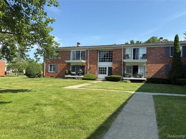 Condo for sale in Bloomfield Hills