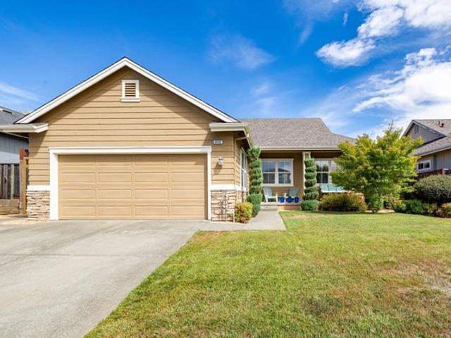 House for sale in Cloverdale, California