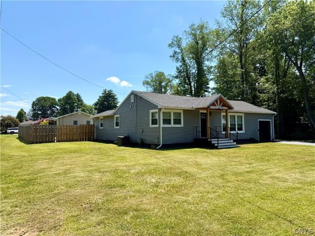 House for sale in Oneida, New York