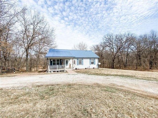 House for sale in Knob Noster, Missouri
