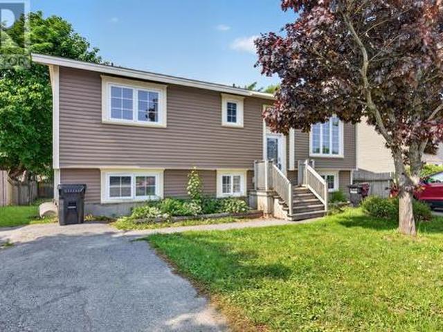 House for sale in Foxtrap, Newfoundland And Labrador