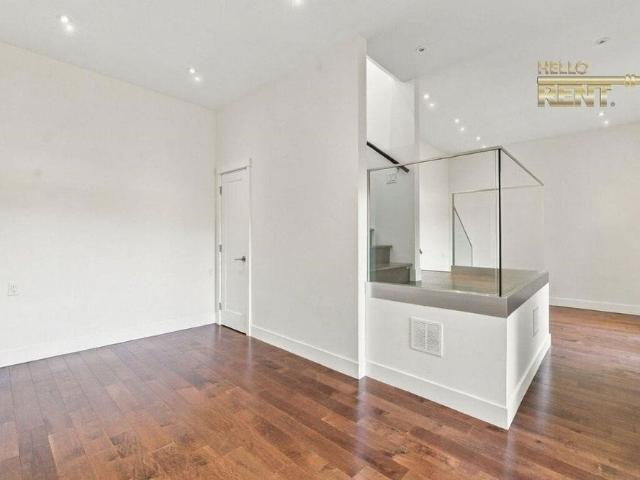 House for rent in Westridge, Burnaby