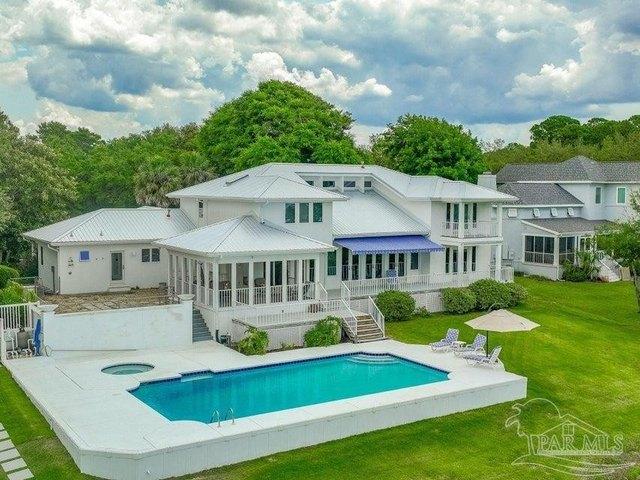 House for sale in Mary Esther, Florida