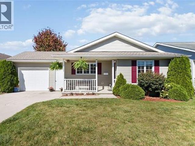 House for sale in Strathroy-caradoc, Ontario