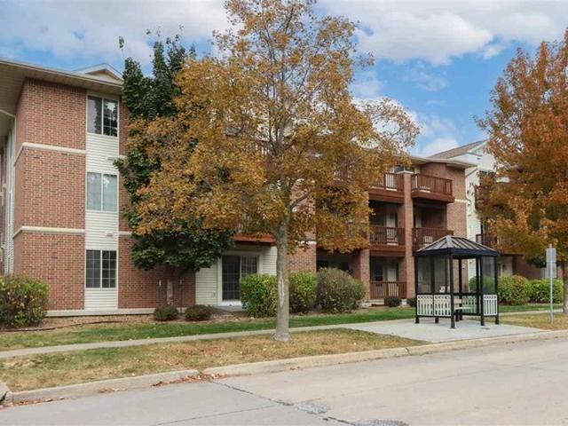 Condo for sale in Iowa City, Iowa