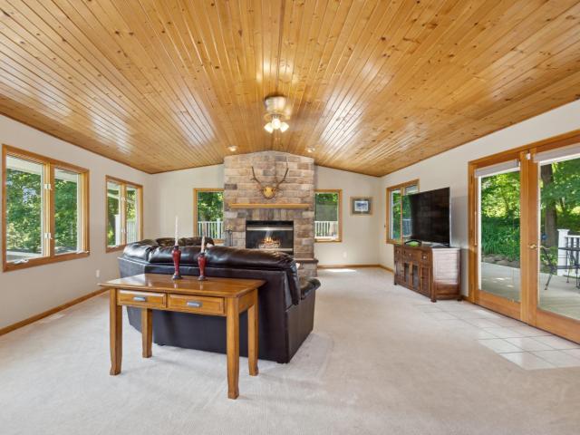 House for sale in Excelsior
