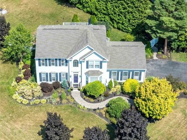 House for sale in Jamesville, New York