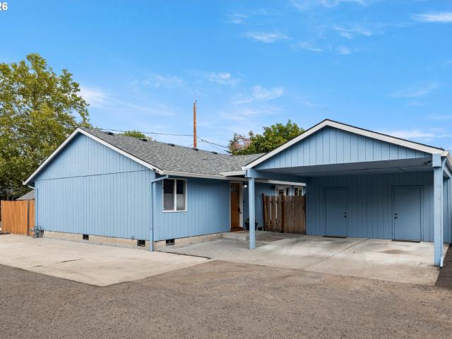 House for sale in Oregonia