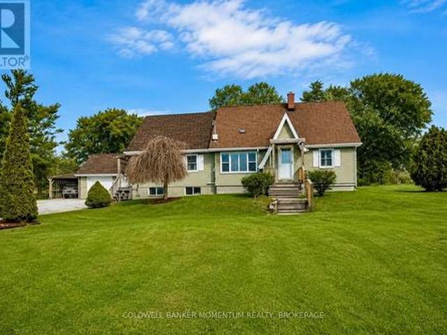 House for sale in Ontario
