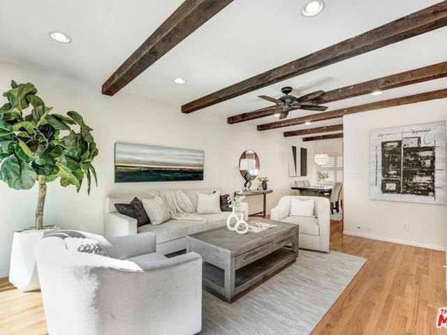 Condo for sale in Culver City, California