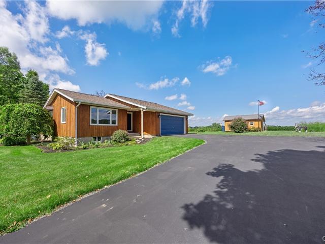 House for sale in Oneida, New York
