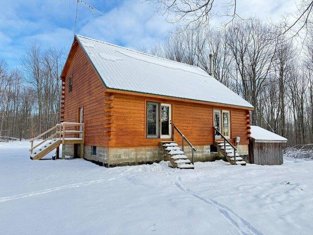 House for sale in Crawford, Pennsylvania