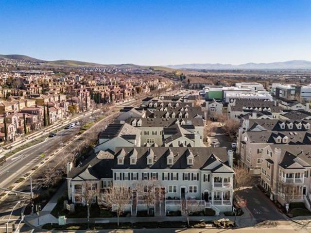 Condo for sale in Dublin, California