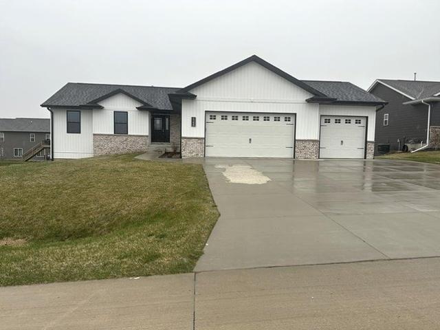 House for sale in Linn, Iowa