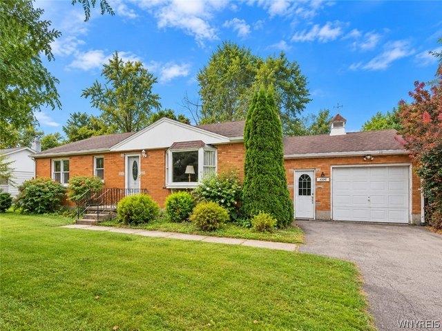 House for sale in Town of Lewiston, Niagara County