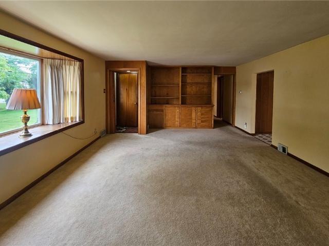 House for sale in Town of Lewiston, Niagara County