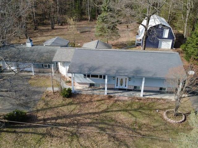 House for sale in Indian River, Michigan
