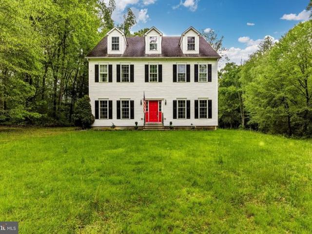 House for sale in Elmer, New Jersey