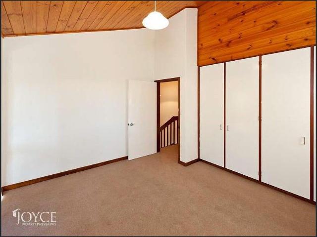 Townhouse for rent in Perth, Curtin
